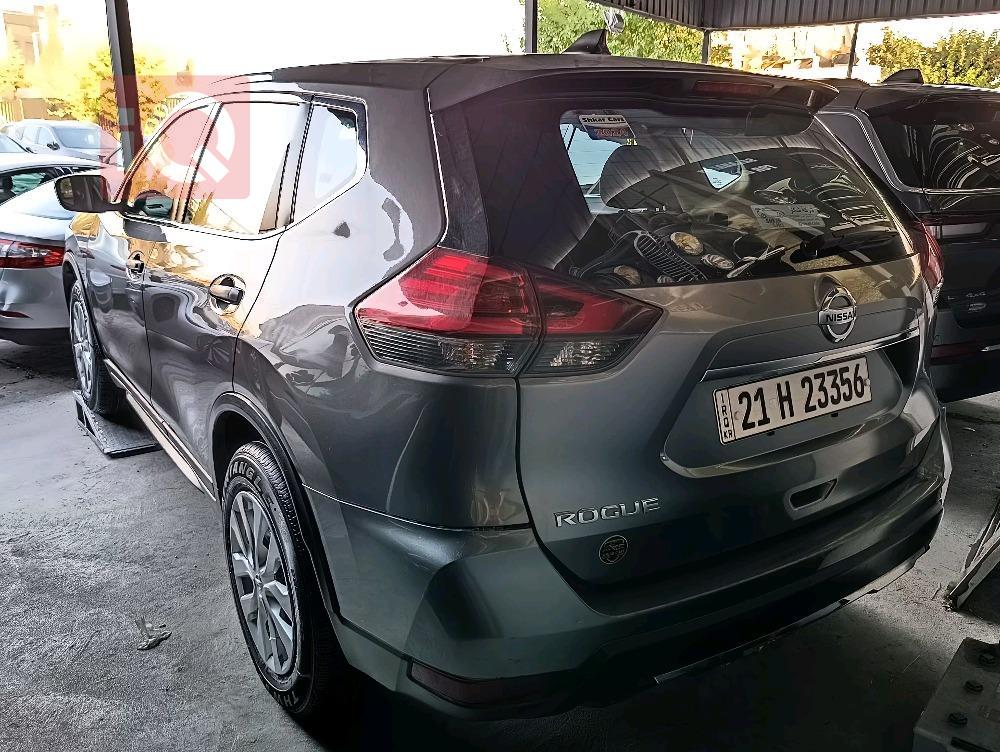 Nissan Rogue